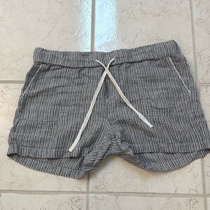 Caslon Women’s Linen Shorts Size Large
